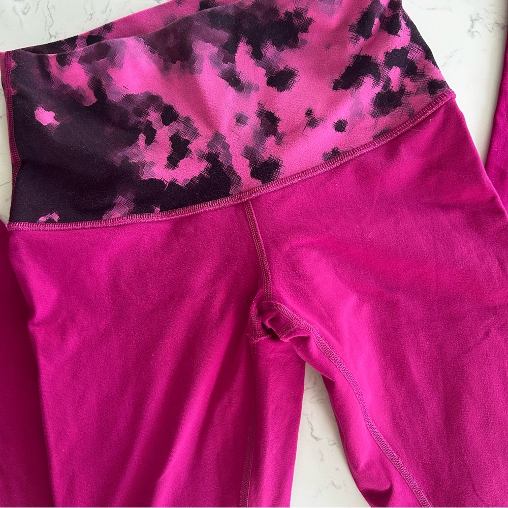 Lululemon Blooming Pixie Raspberry Pink Black Leggings 6 High Rise 30” Tall